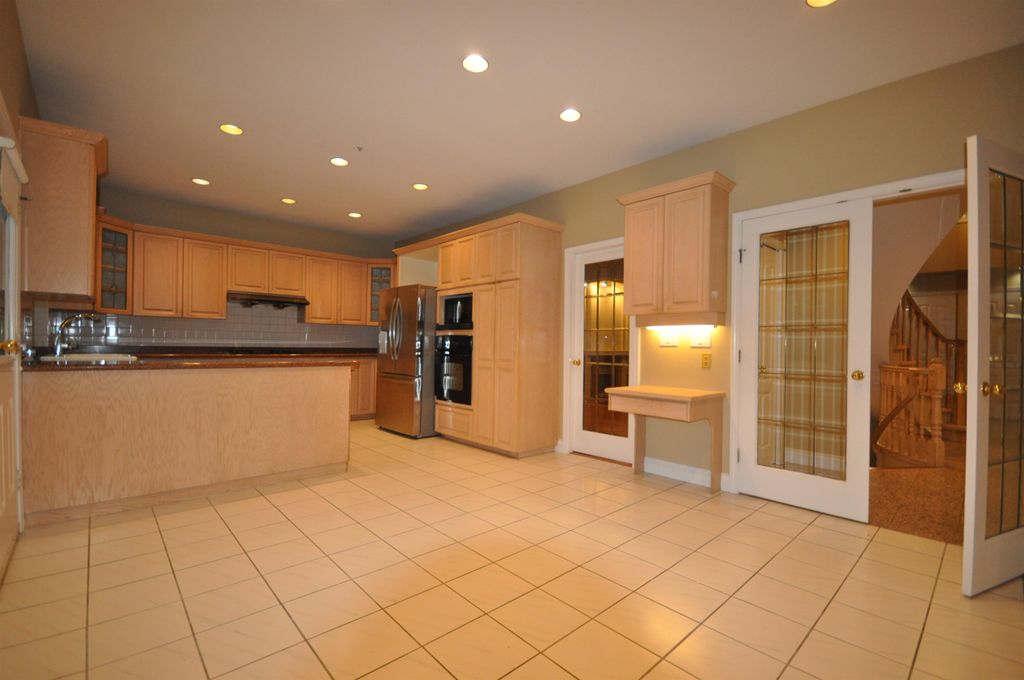 2415 W 13th Ave