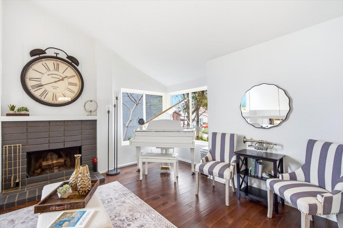 23956 Copenhagen St, Mission Viejo, CA 92691