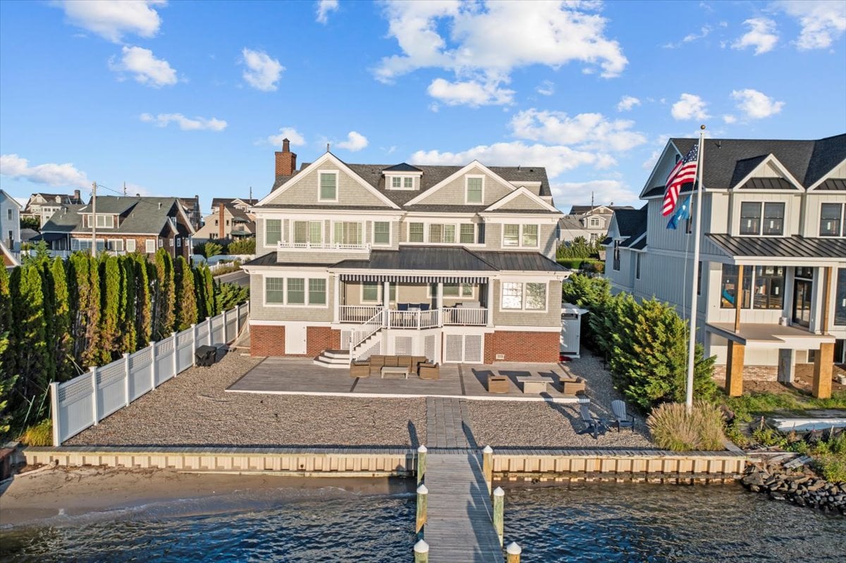 1200 Bay Avenue, Mantoloking
