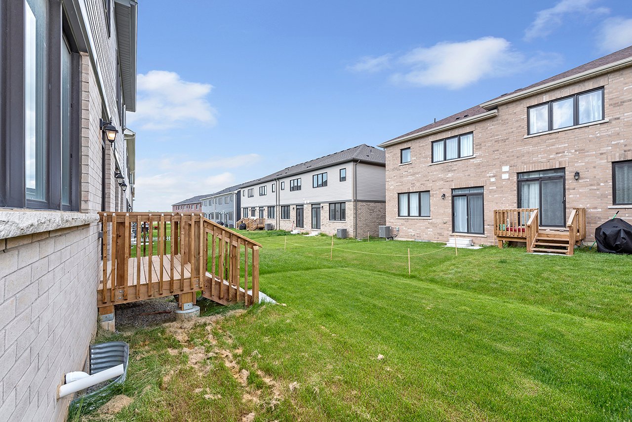 102 Granville Crescent