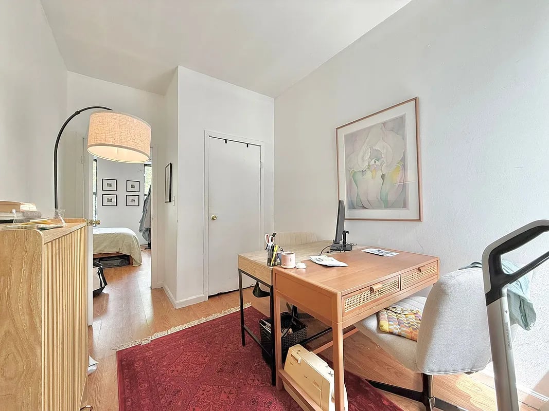 1402 Putnam Avenue #3L