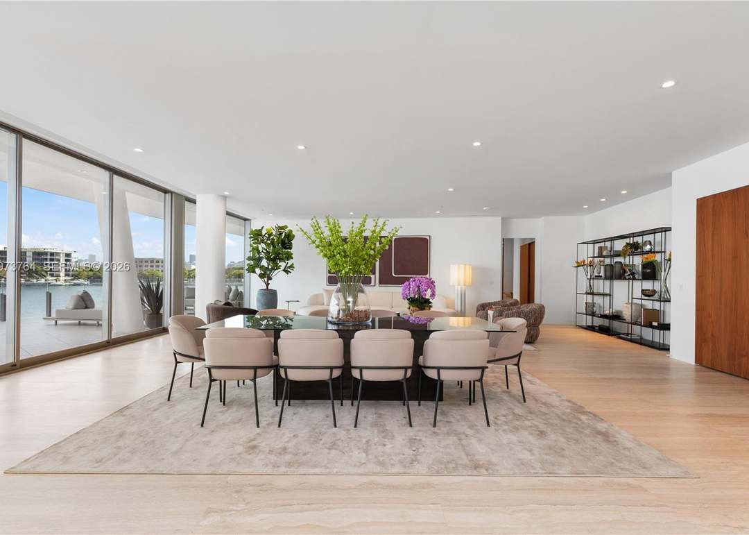 5 Grove Isle Dr Unit S201