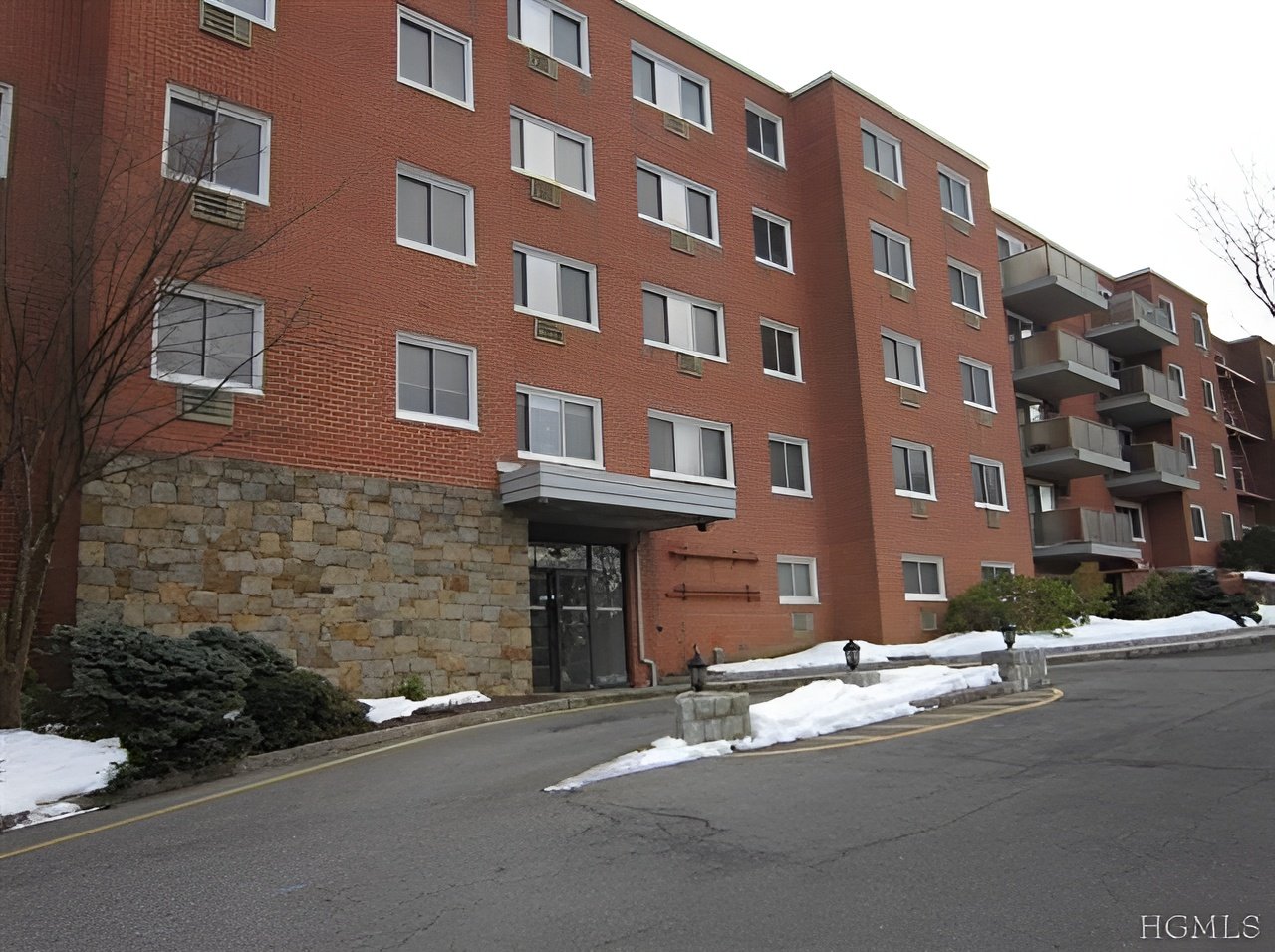 370 Central Park Ave, #4F