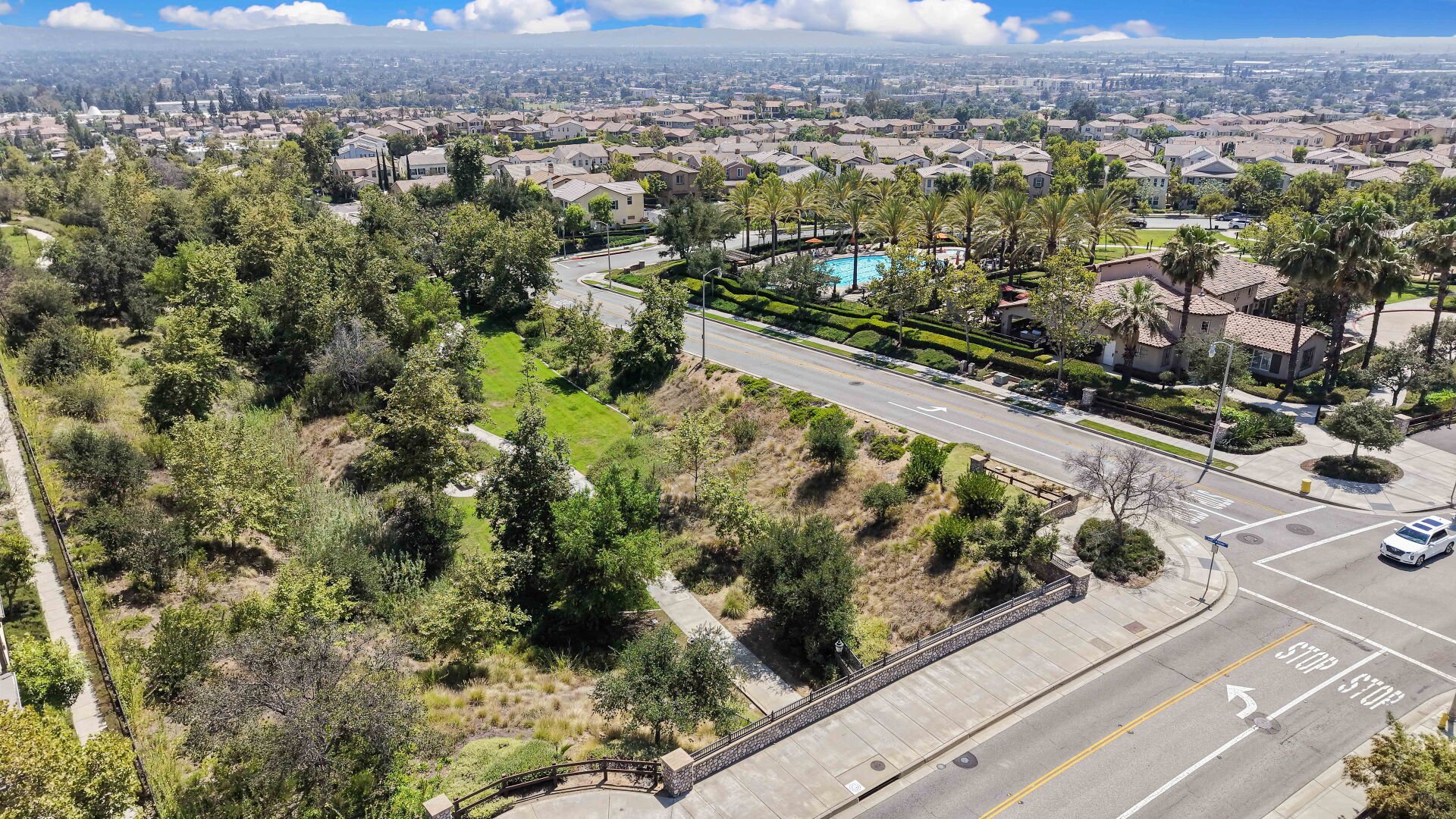 864 E Manresa Drive