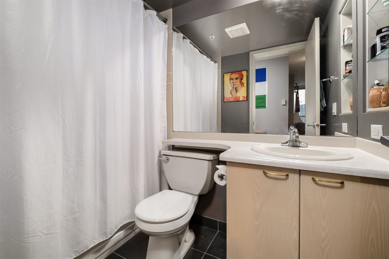 1068 Hornby St, #1405