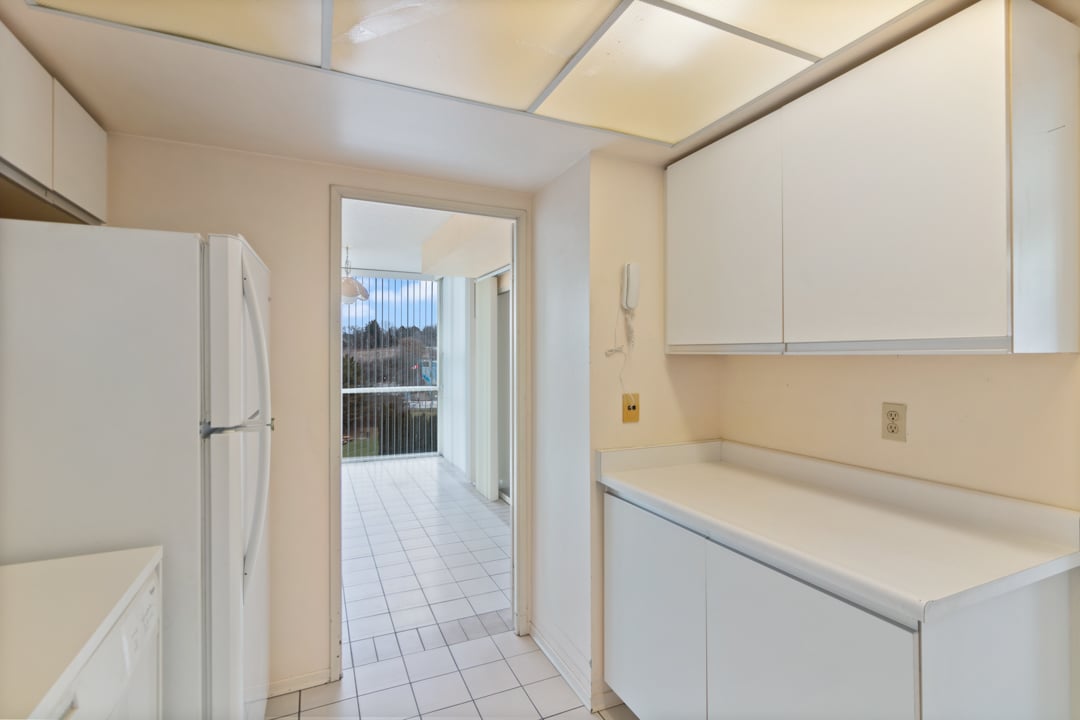 40 Harding Blvd #604