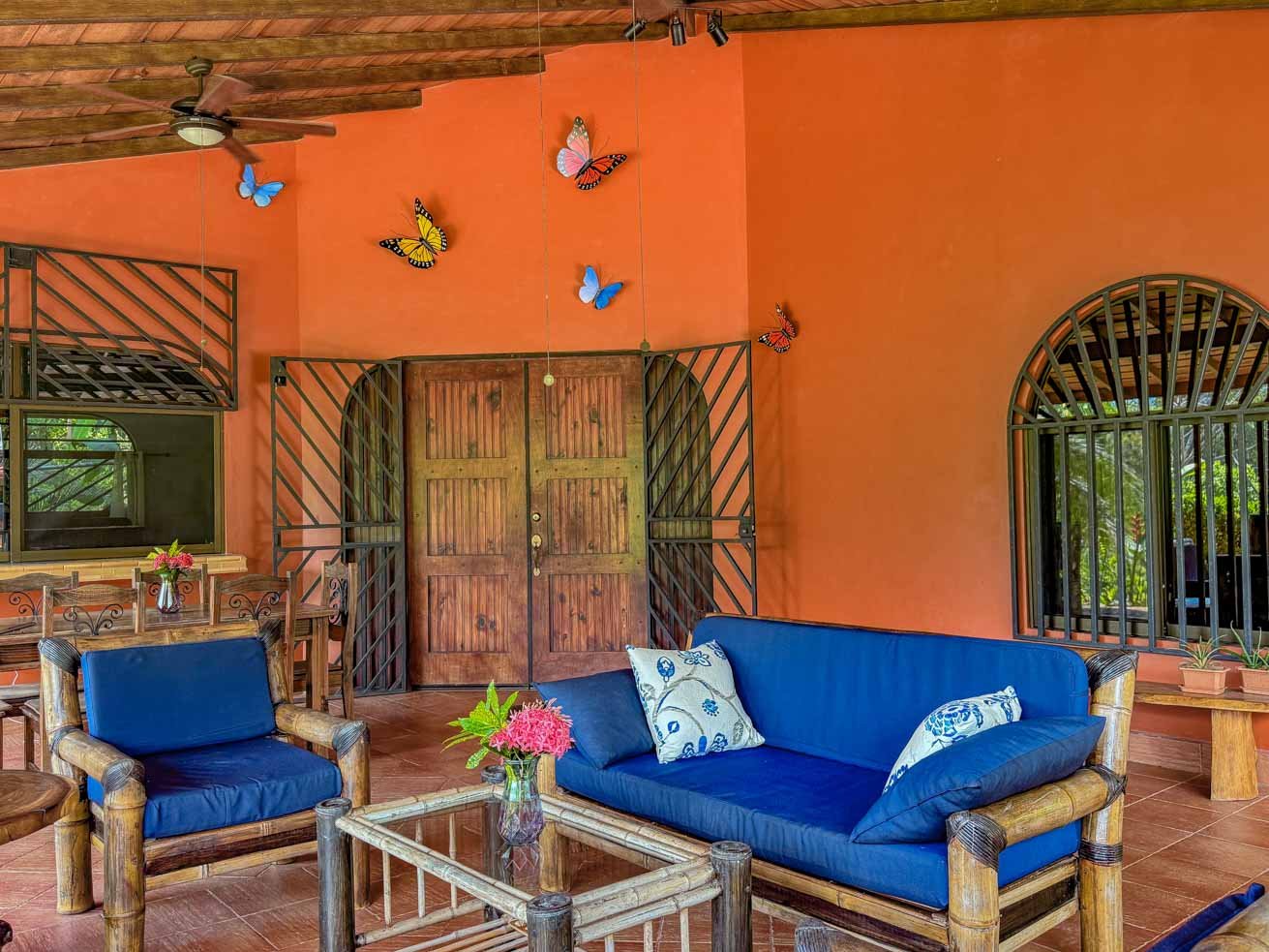 Ojochal Mountain View Home with Pool, Guest House & Gardens