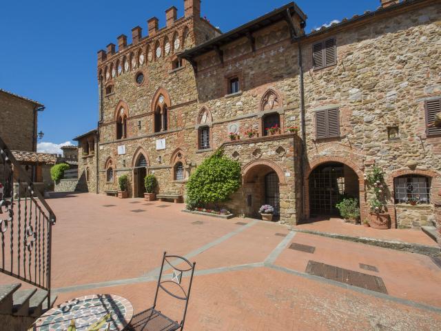 Stunning Luxury Castle Near Siena with Pool