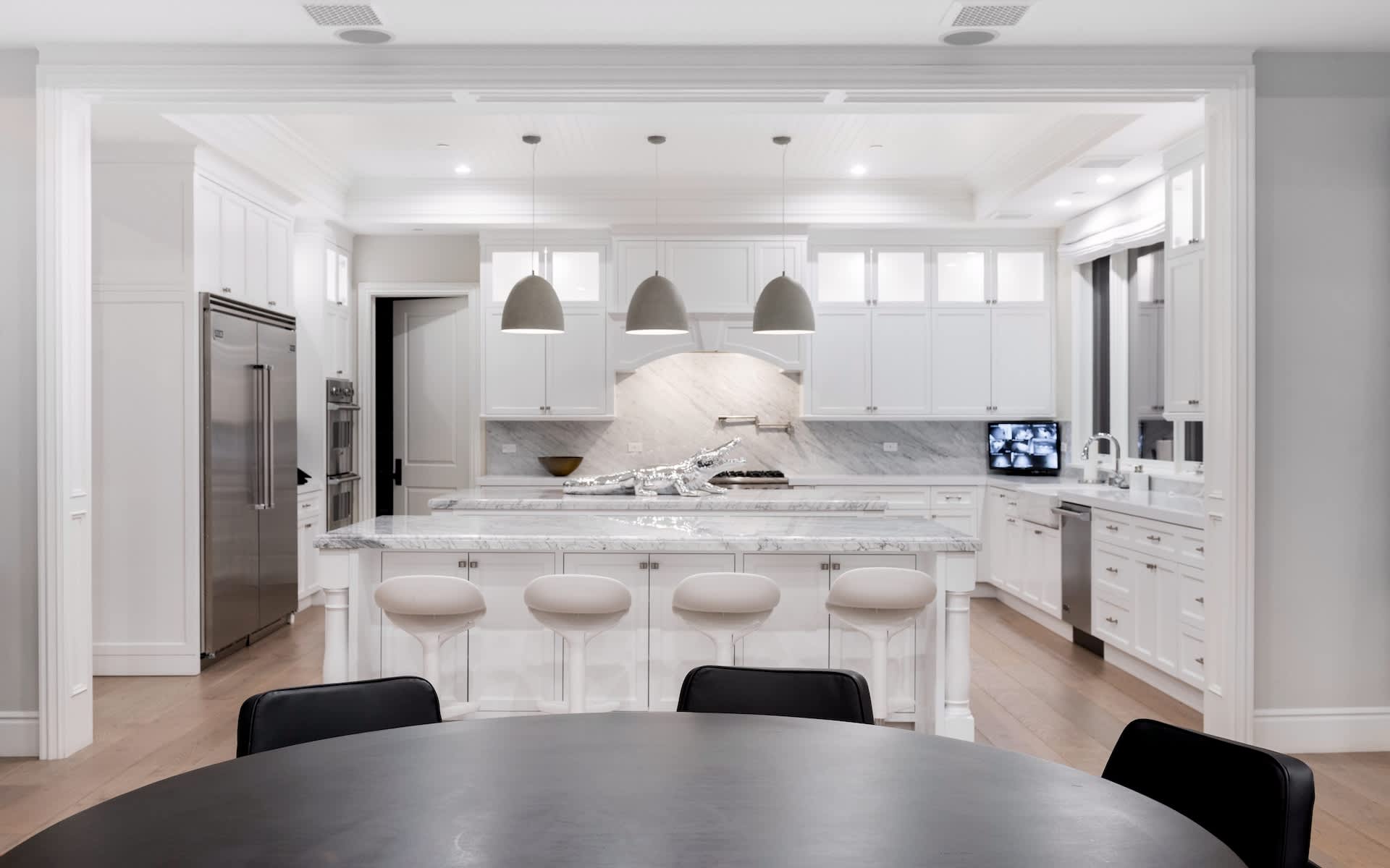 5570 Bill Cody Rd, Hidden Hills Ca