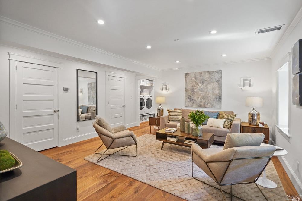 174 San Carlos Ave