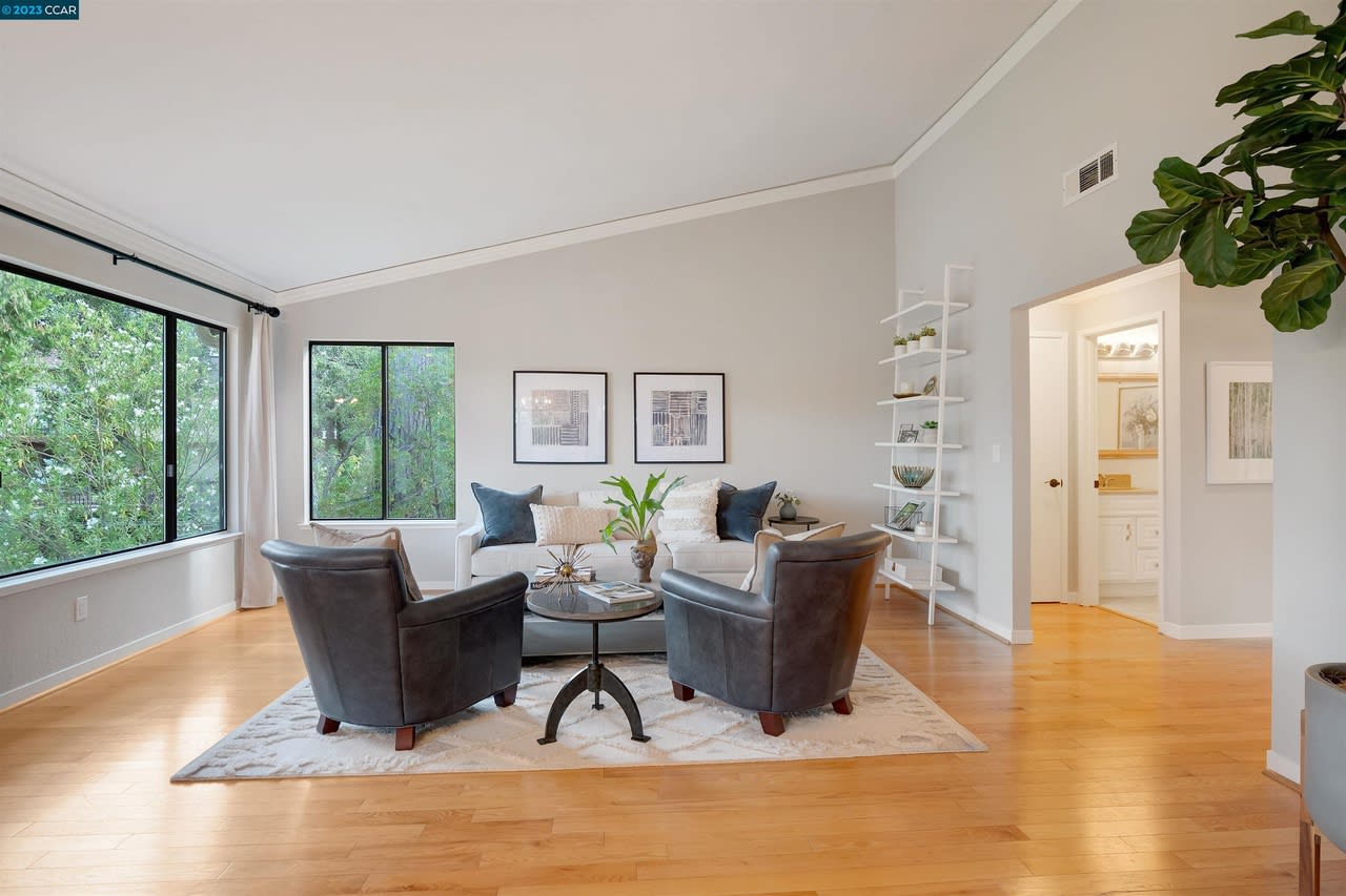 27 Saint Julie Court