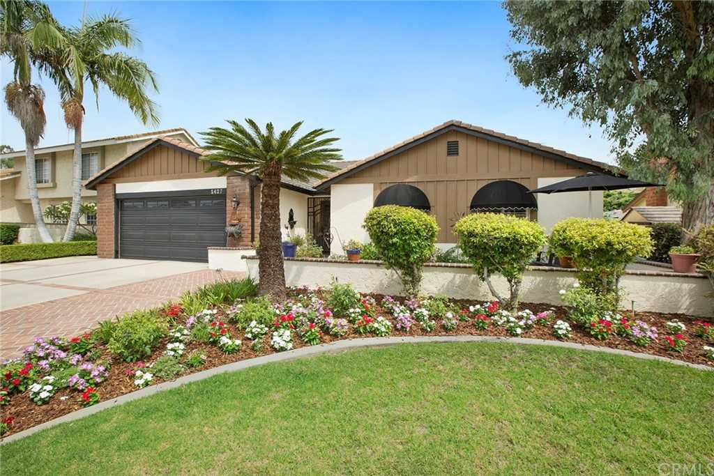 1427 Paseo Grande