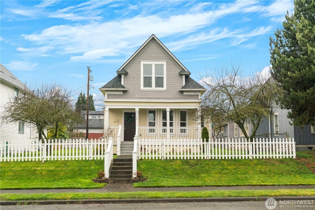2116 Rockefeller Avenue