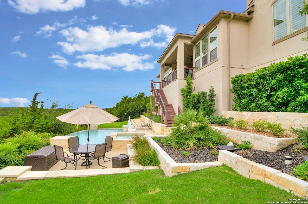 21306 Rembrandt Hill