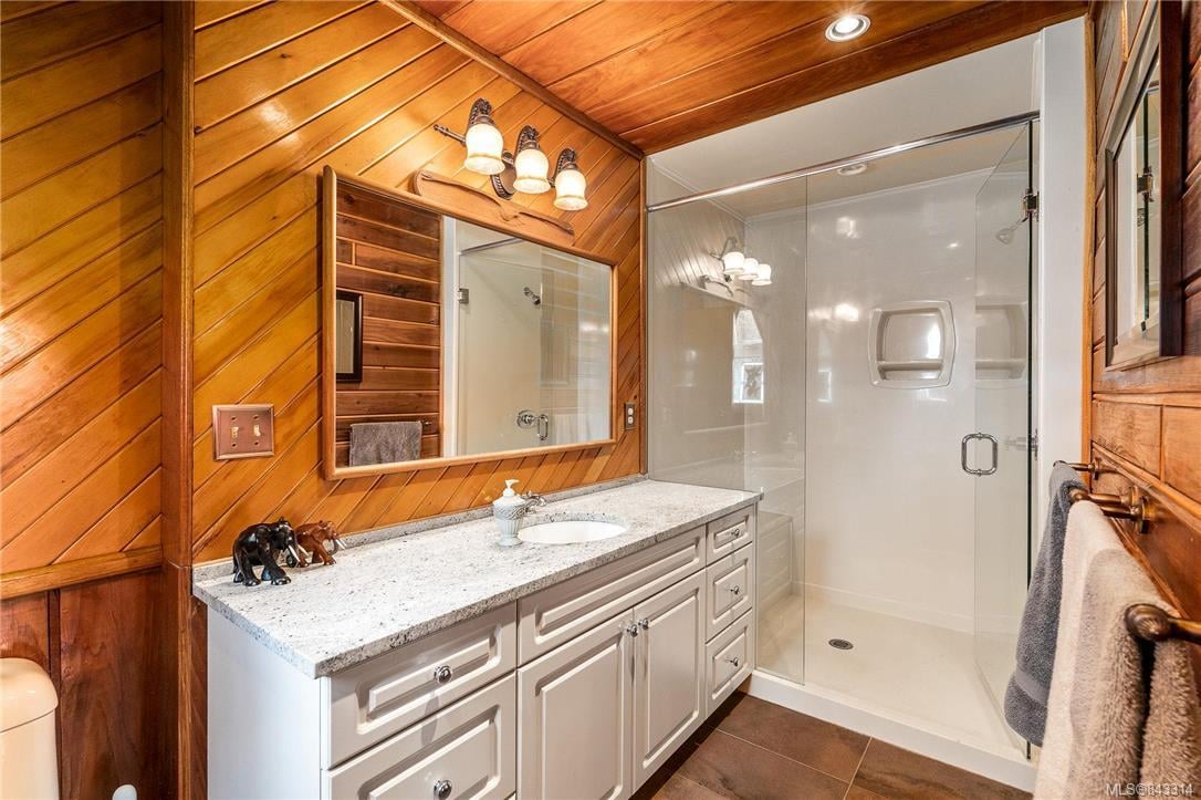 2482 Skedans Rd