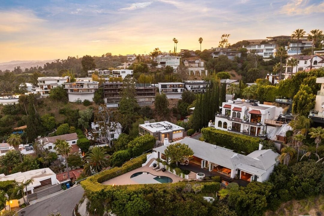 Sierra Mar Dr, 90069