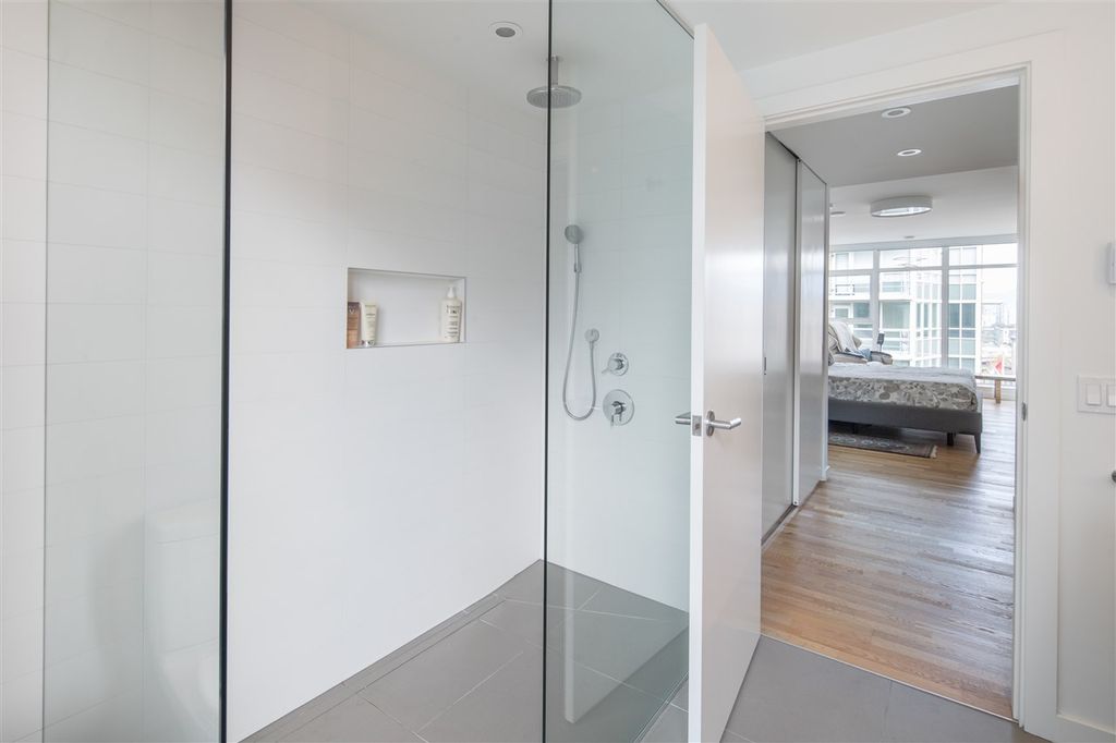 602 W 8th Ave, #1555