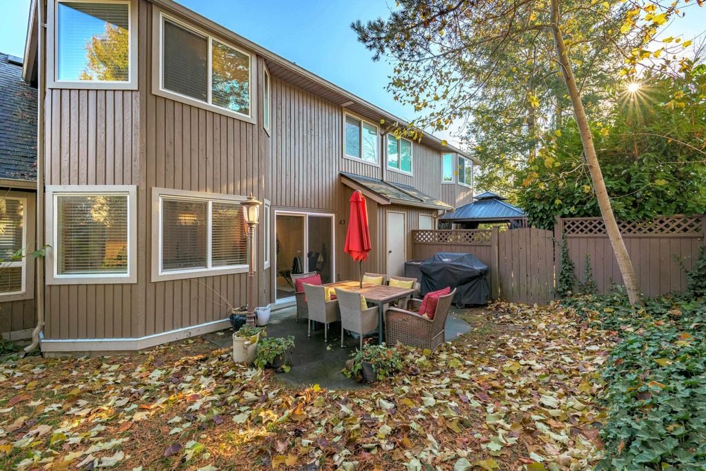 8560 162 St, #43