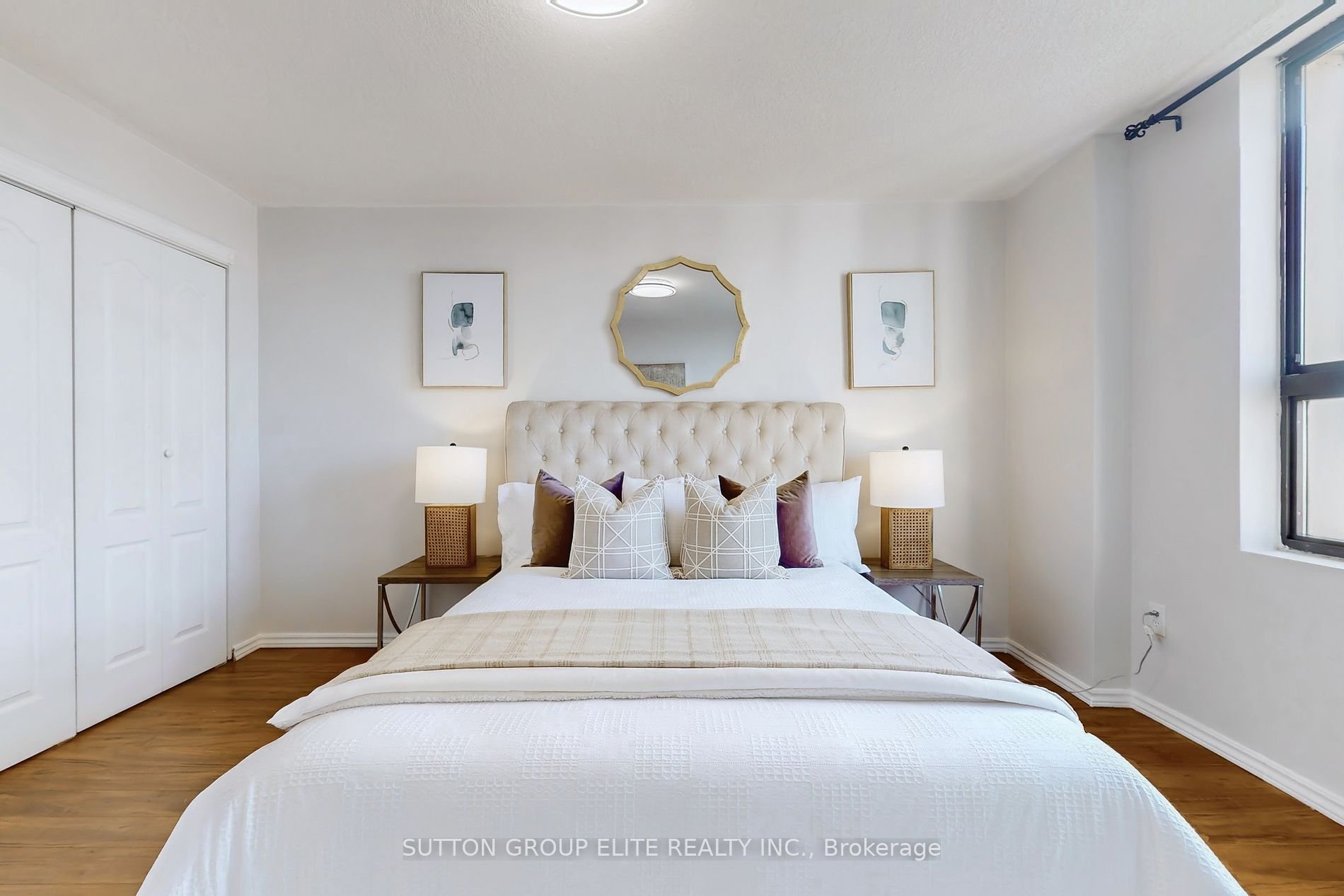 EXQUISITE PH IN NORTH YORK 