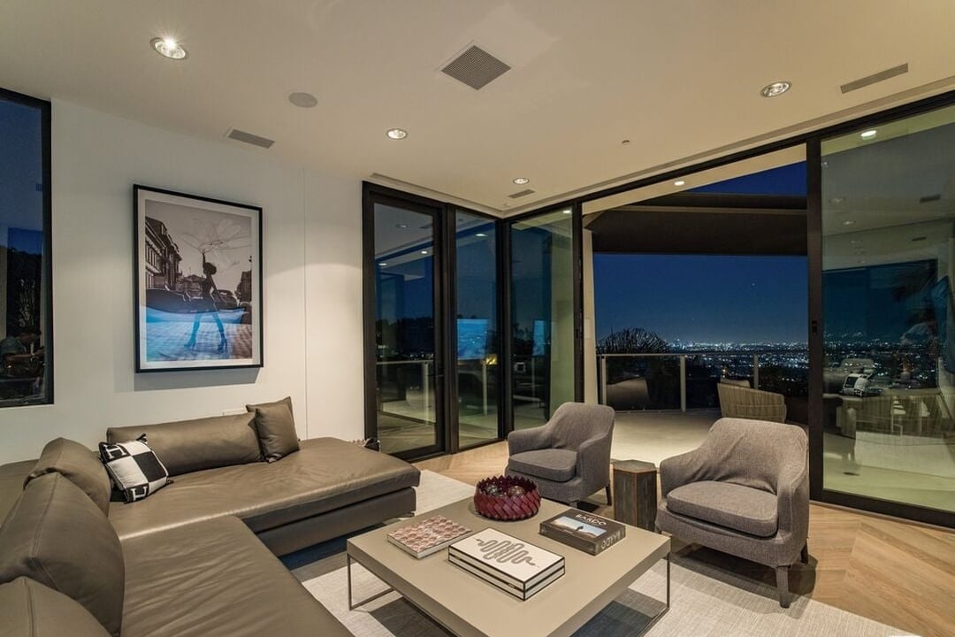 Monarch Crest, Sierra Mar Pl, 90069