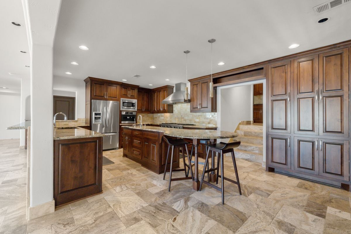 10810 River Terrace Circle 