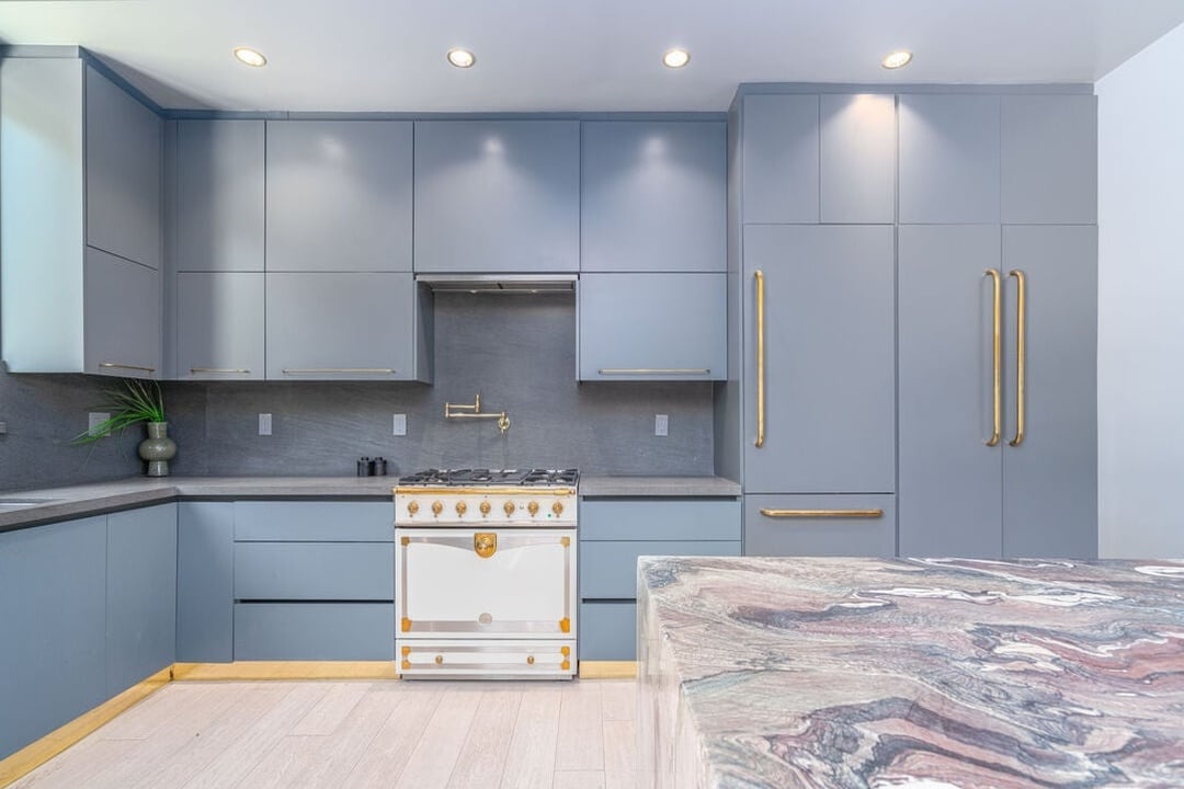 Meridian Reserve, Franklin Ave, 90046