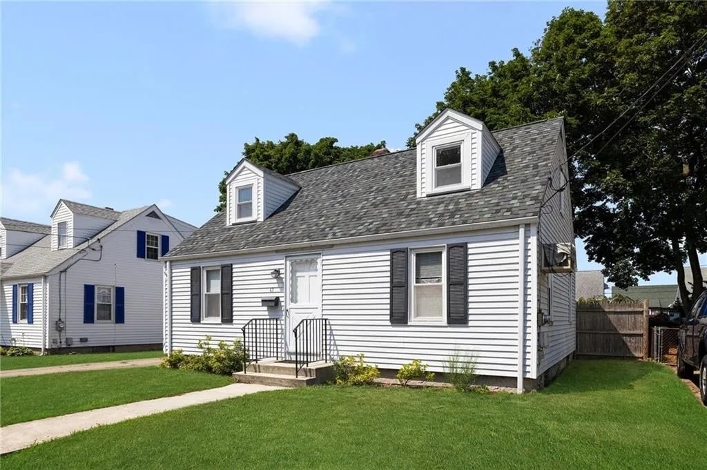 63 Edgemere Rd