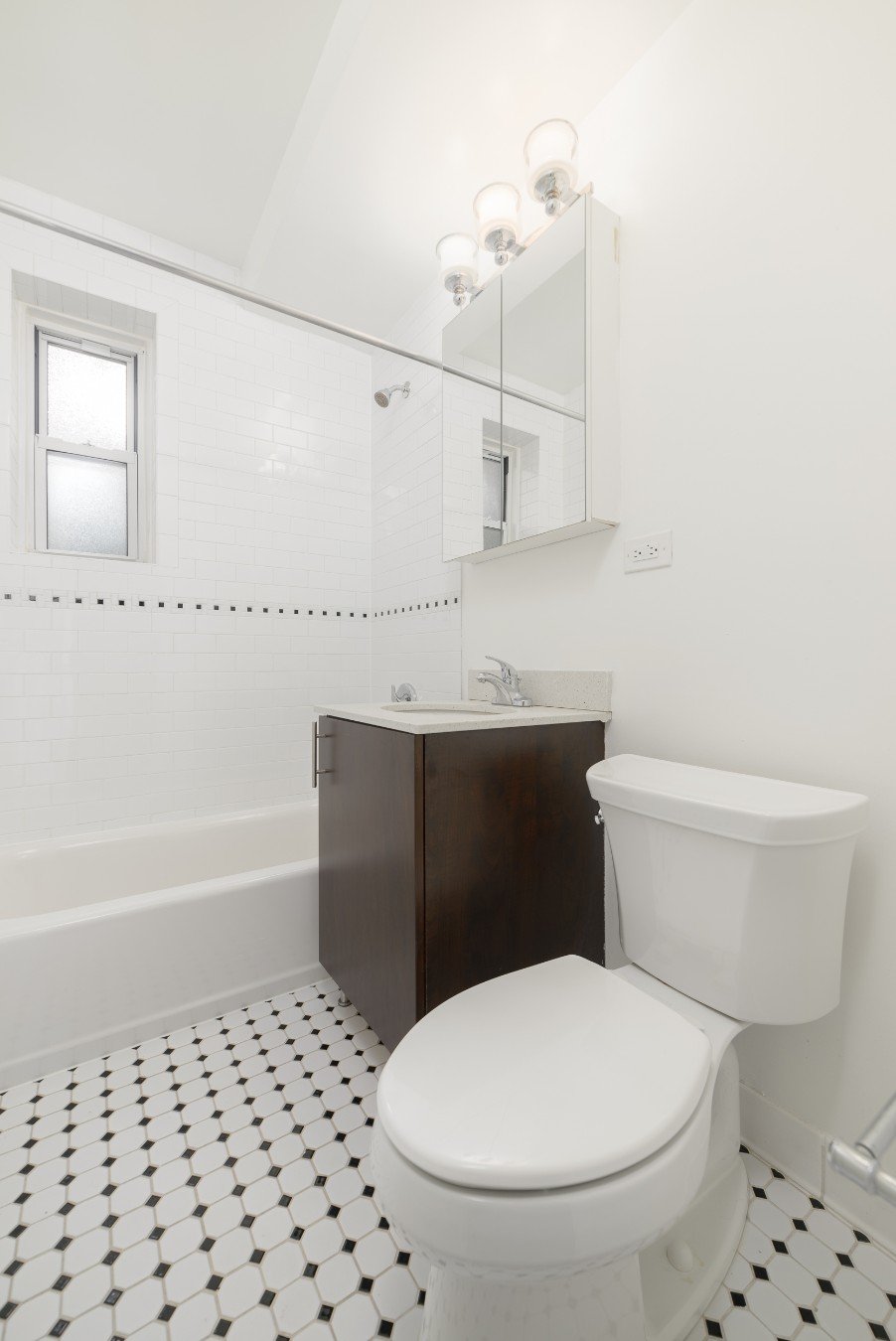 2200 Madison Avenue Unit: 10C