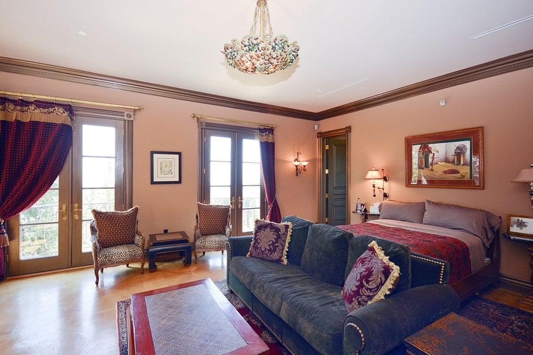 Grandeur Retreat