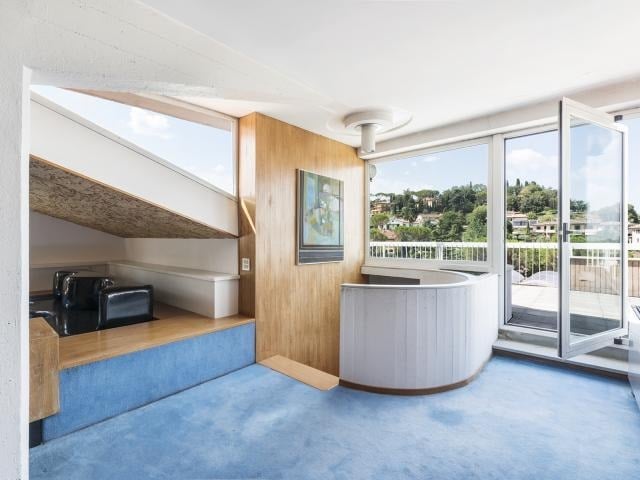 Luxury Design Apartment