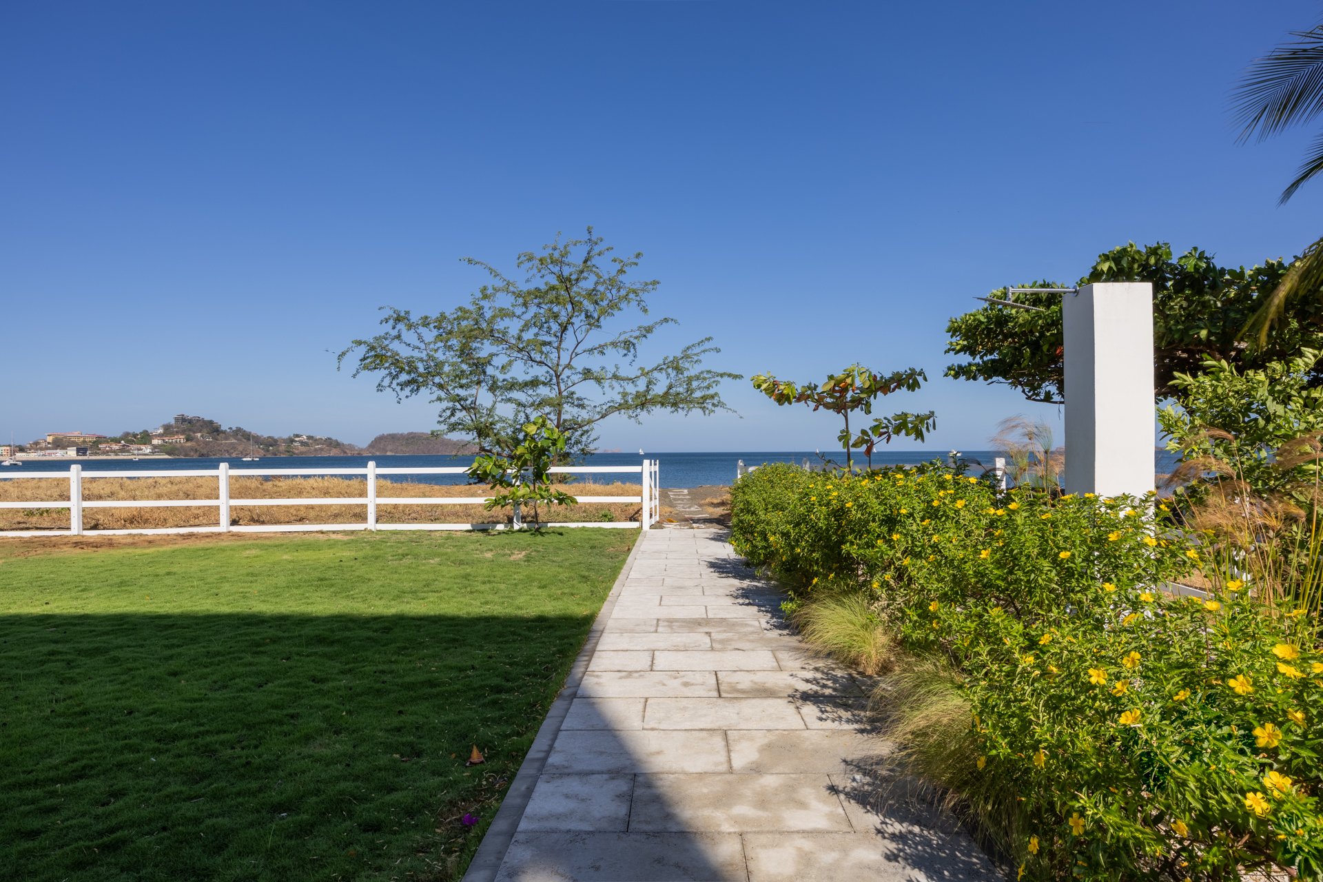 Golden Palms #4: Modern Beachfront Condo in Playa Potrero | 2 Bed, 2 Bath