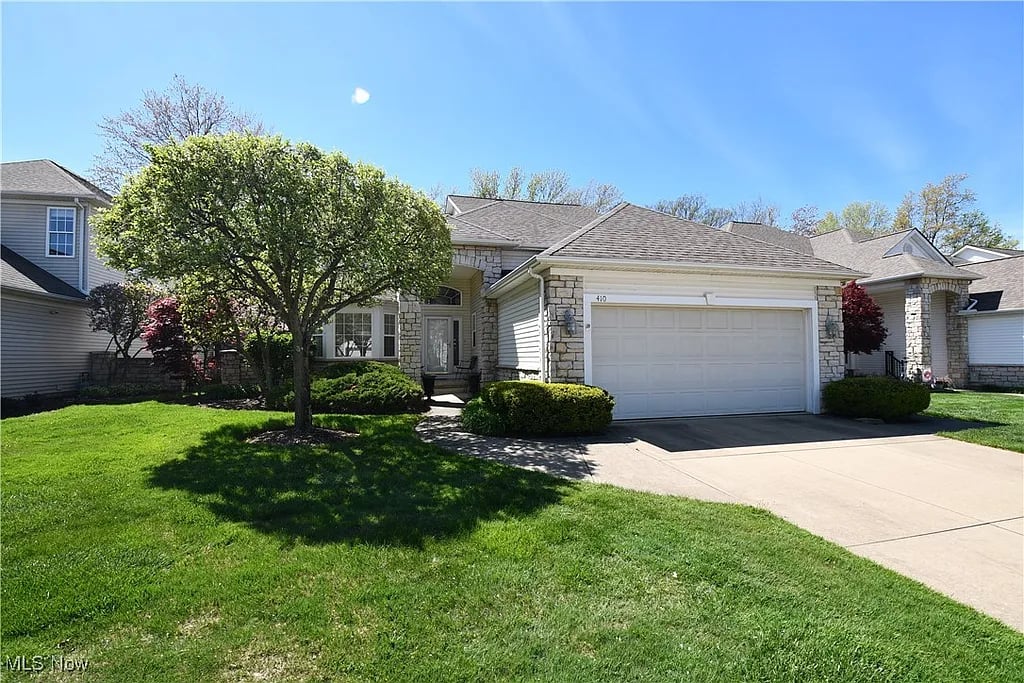 410 W Glengary Cir