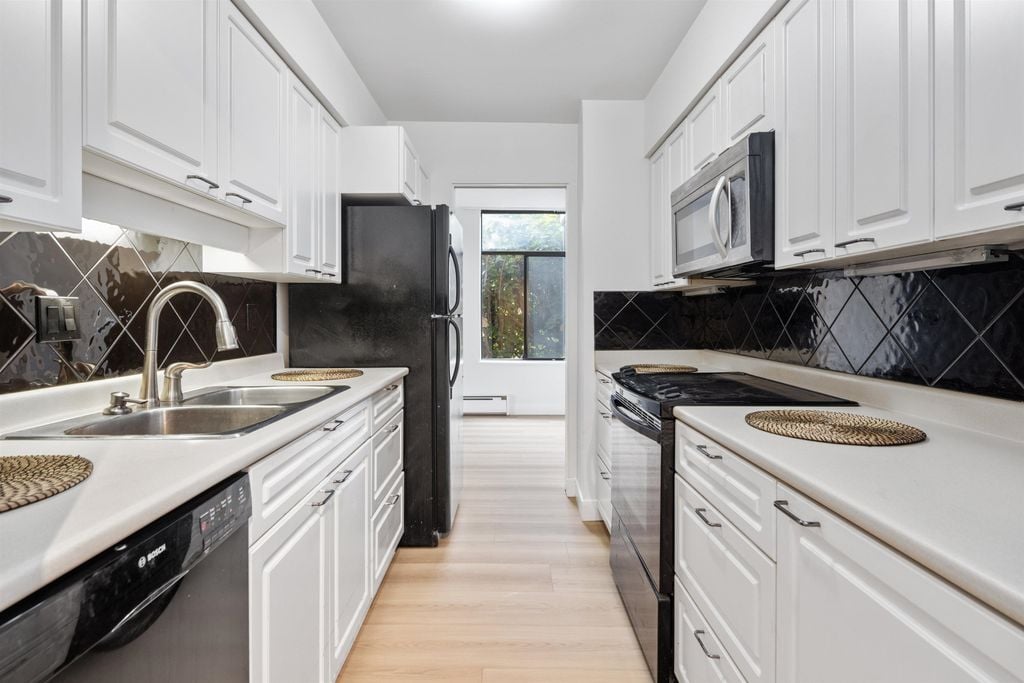 2101 Mcmullen Ave, #101