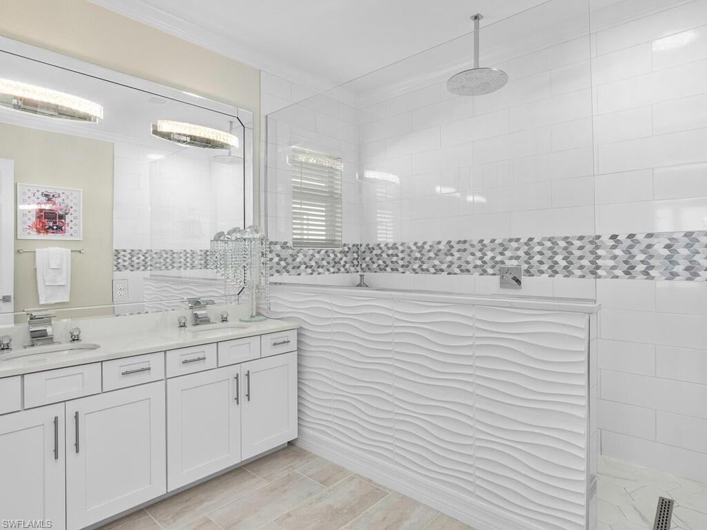 13488 Blue Bay Cir