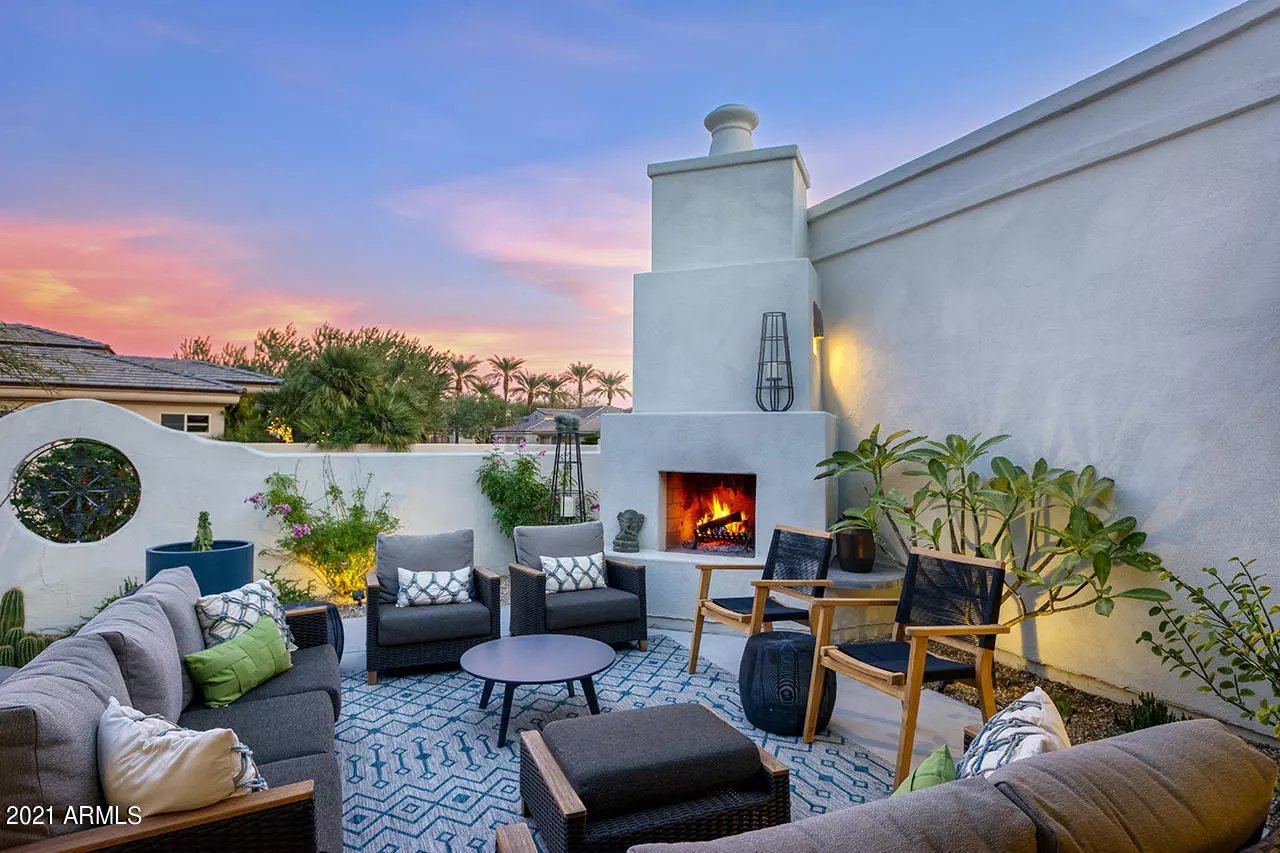 7360 E Lincoln Drive #2