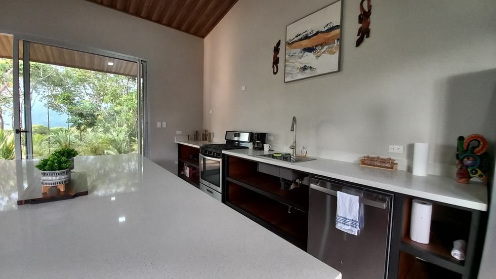 New Home and Guest Villa near Tinamastes Alfombra