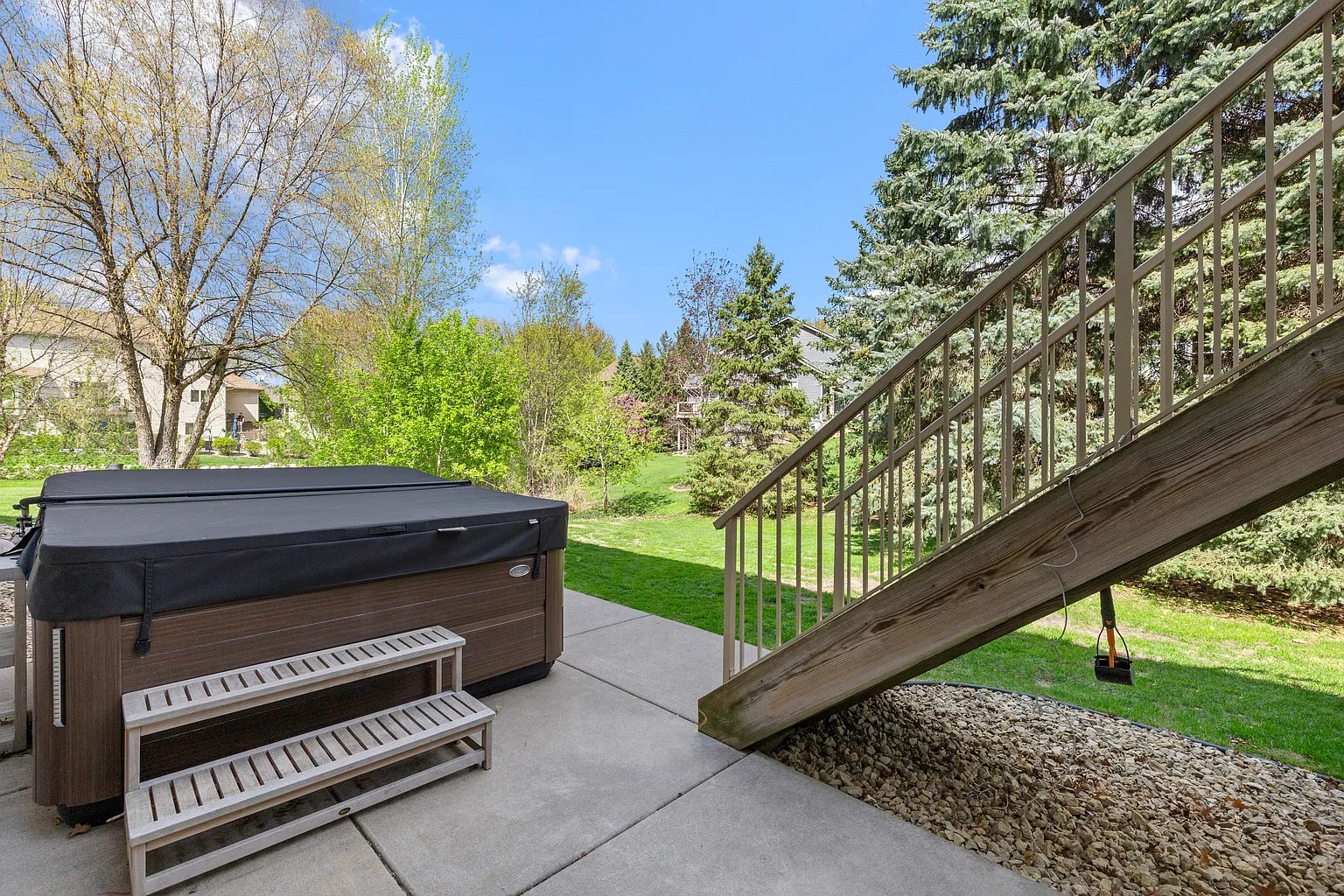 Hanson-Built Model Home on Quiet Cul-De-Sac