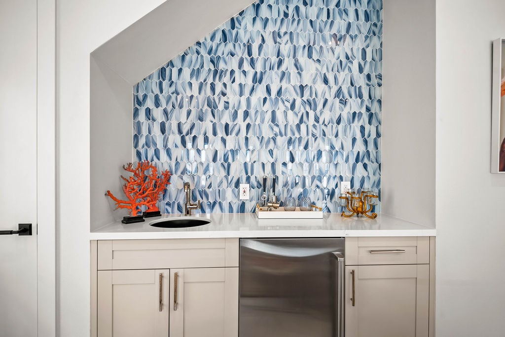 Coastline Drive - Custom Residence 