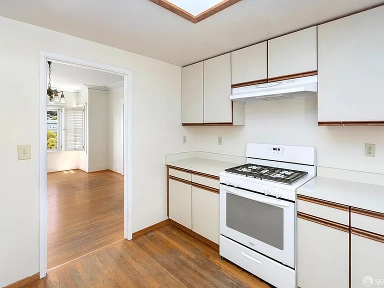 1255-1257 Shrader St