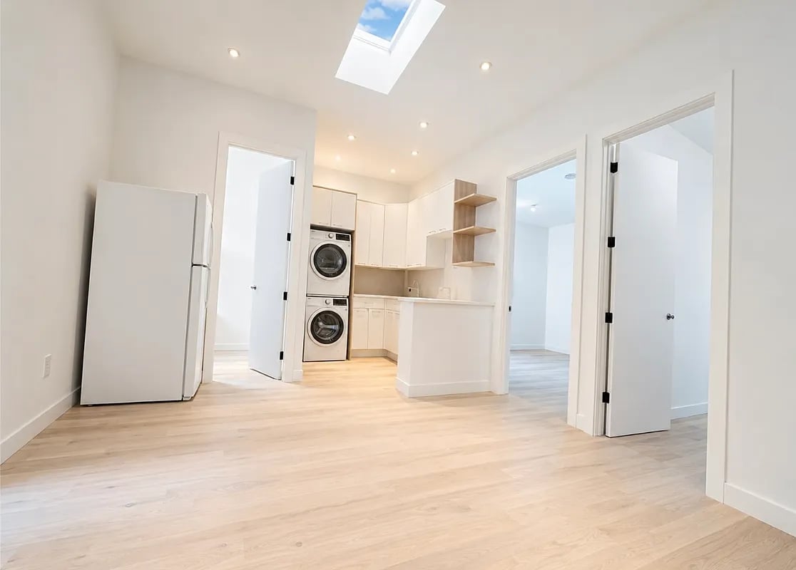 183 Troutman Street Top floor