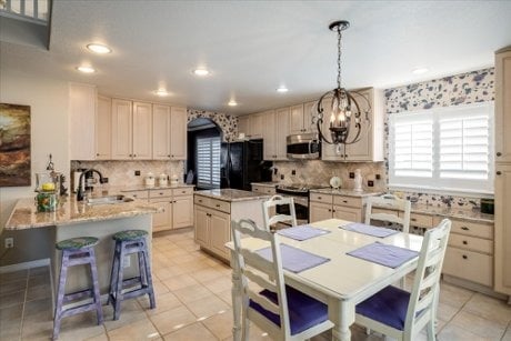 6401 S. Jamaica Circle