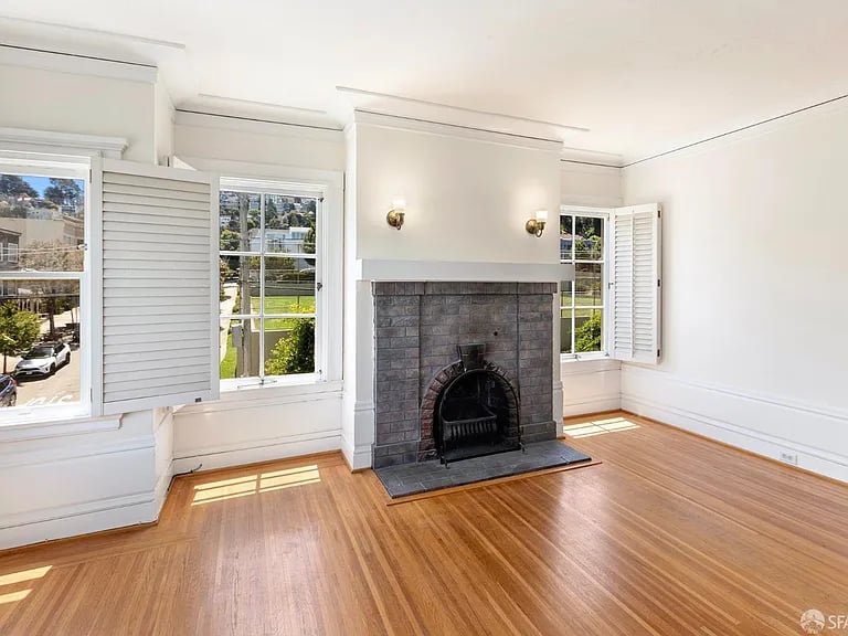 1255-1257 Shrader St