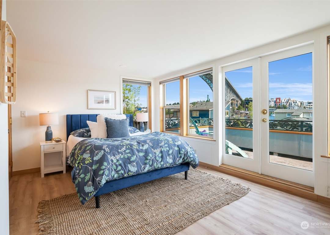2770 Westlake Ave N #1