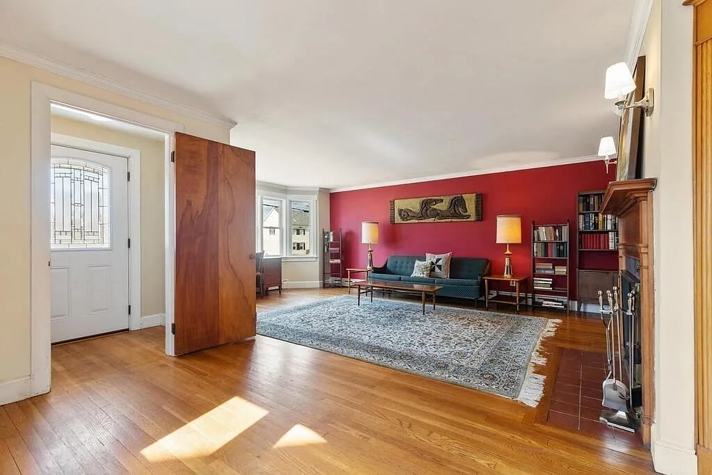 89 Altamont Ave