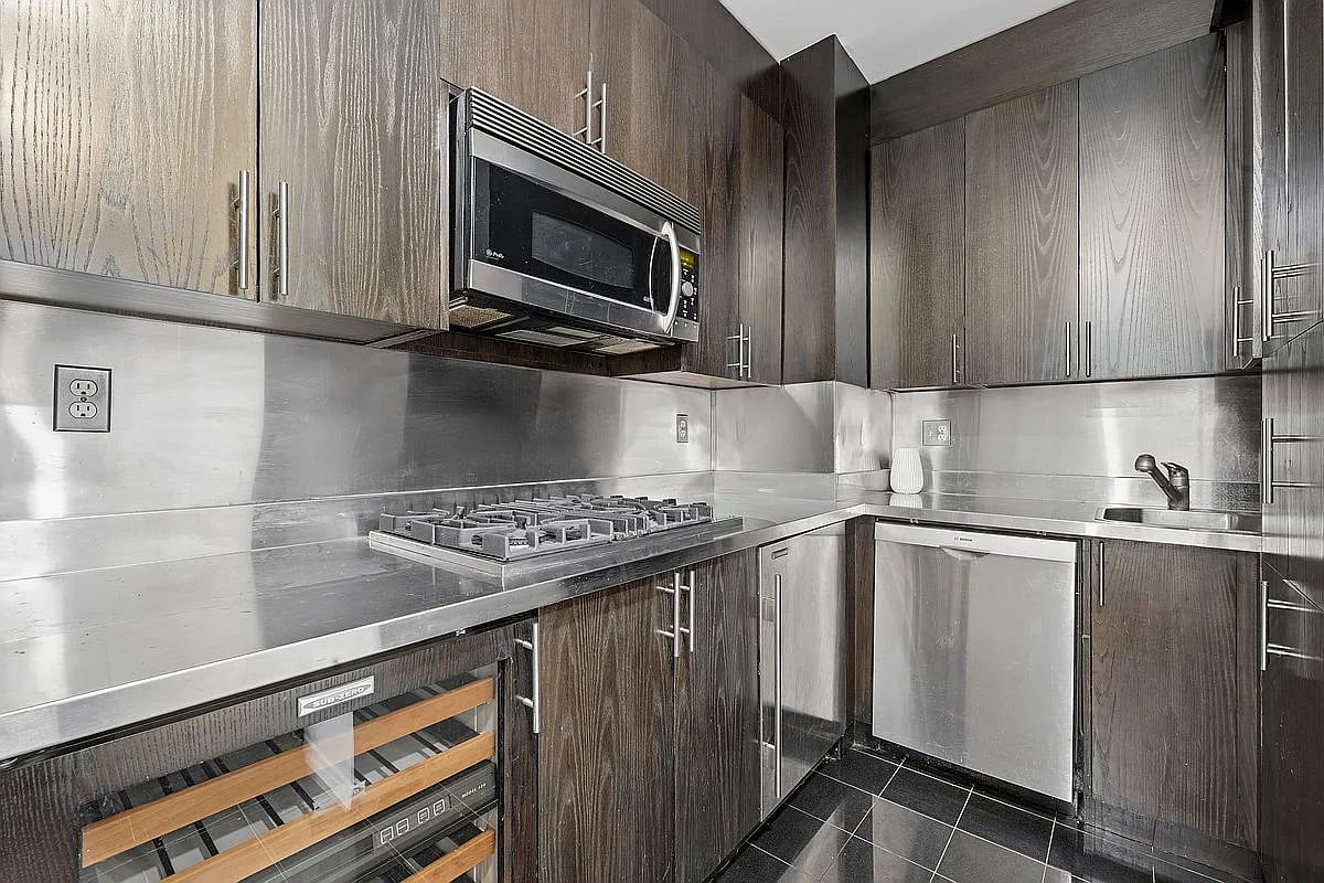 100 Central Park S, #7E