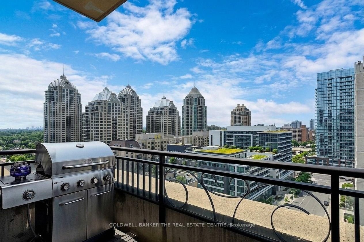 LUXURY LIVING IN NORTH YORK