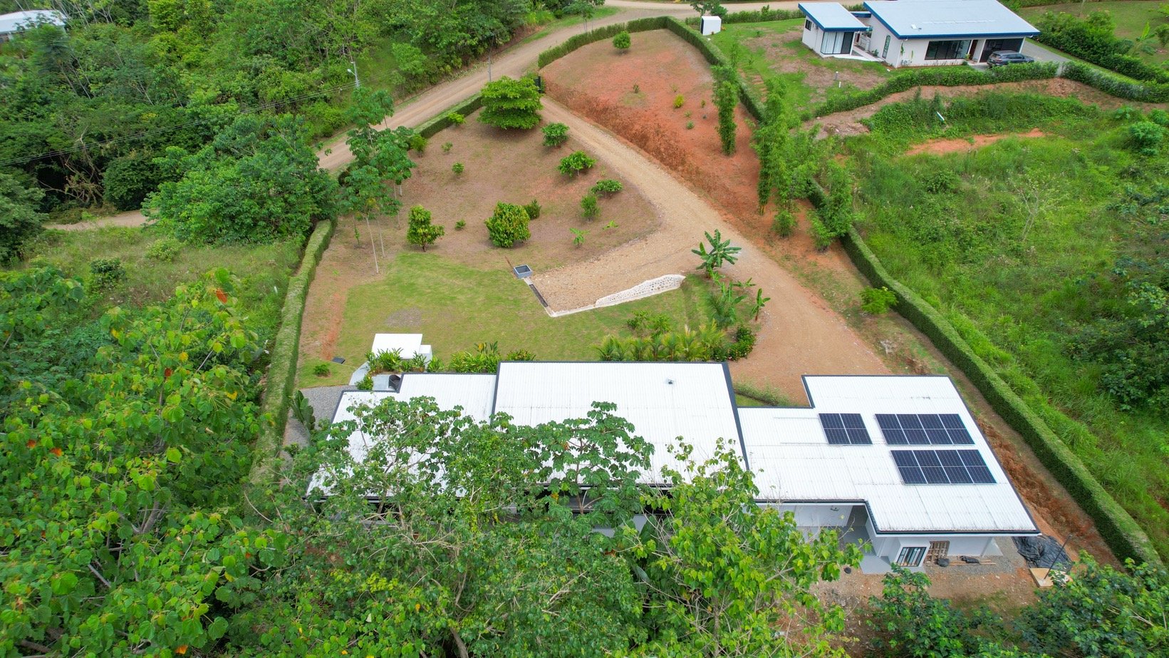 Private Modern Home in Ojochal, Costa Rica with Heated Saltwater Pool & Solar Backup