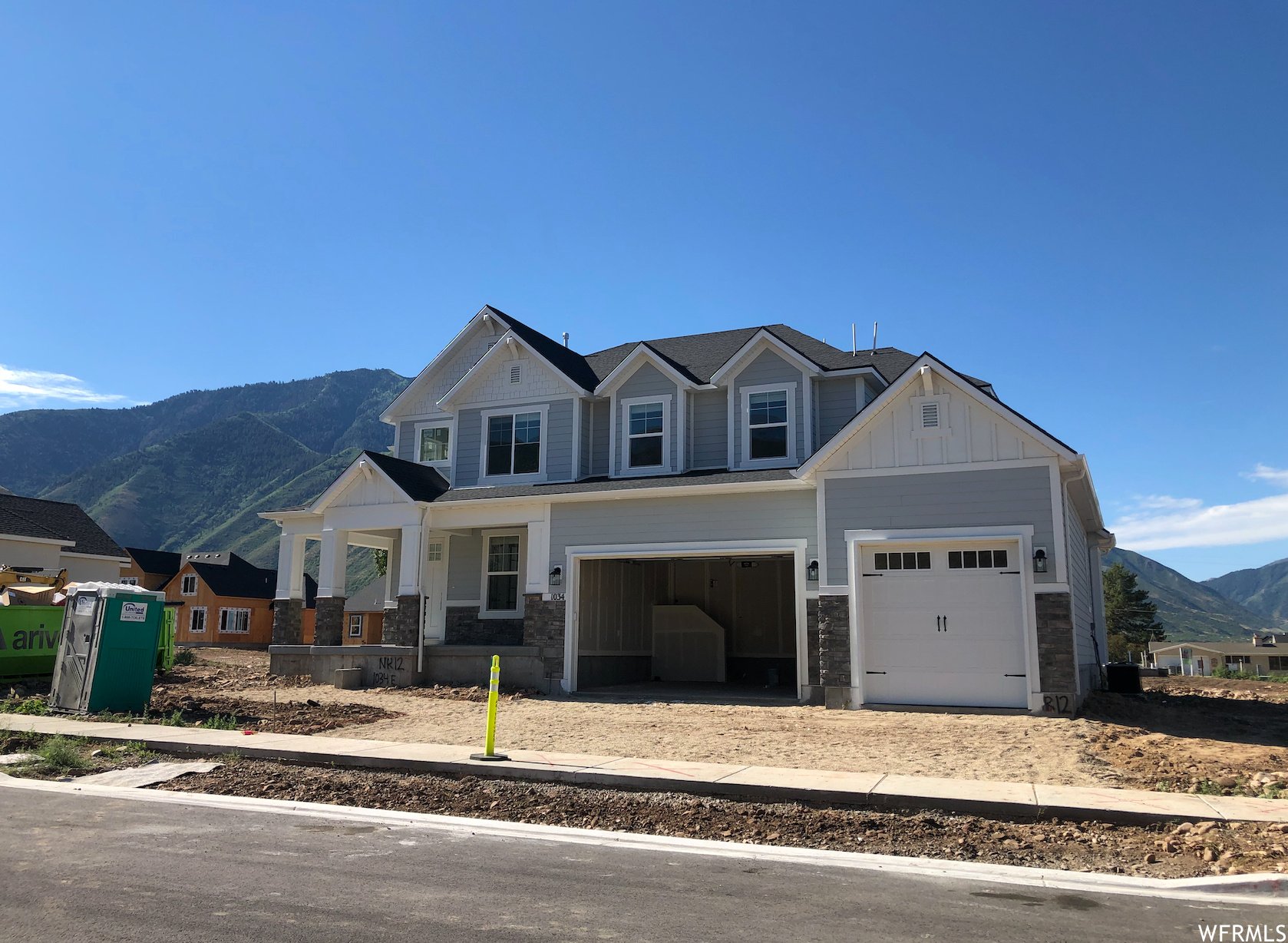 1034 E Northridge Drive - Steveson