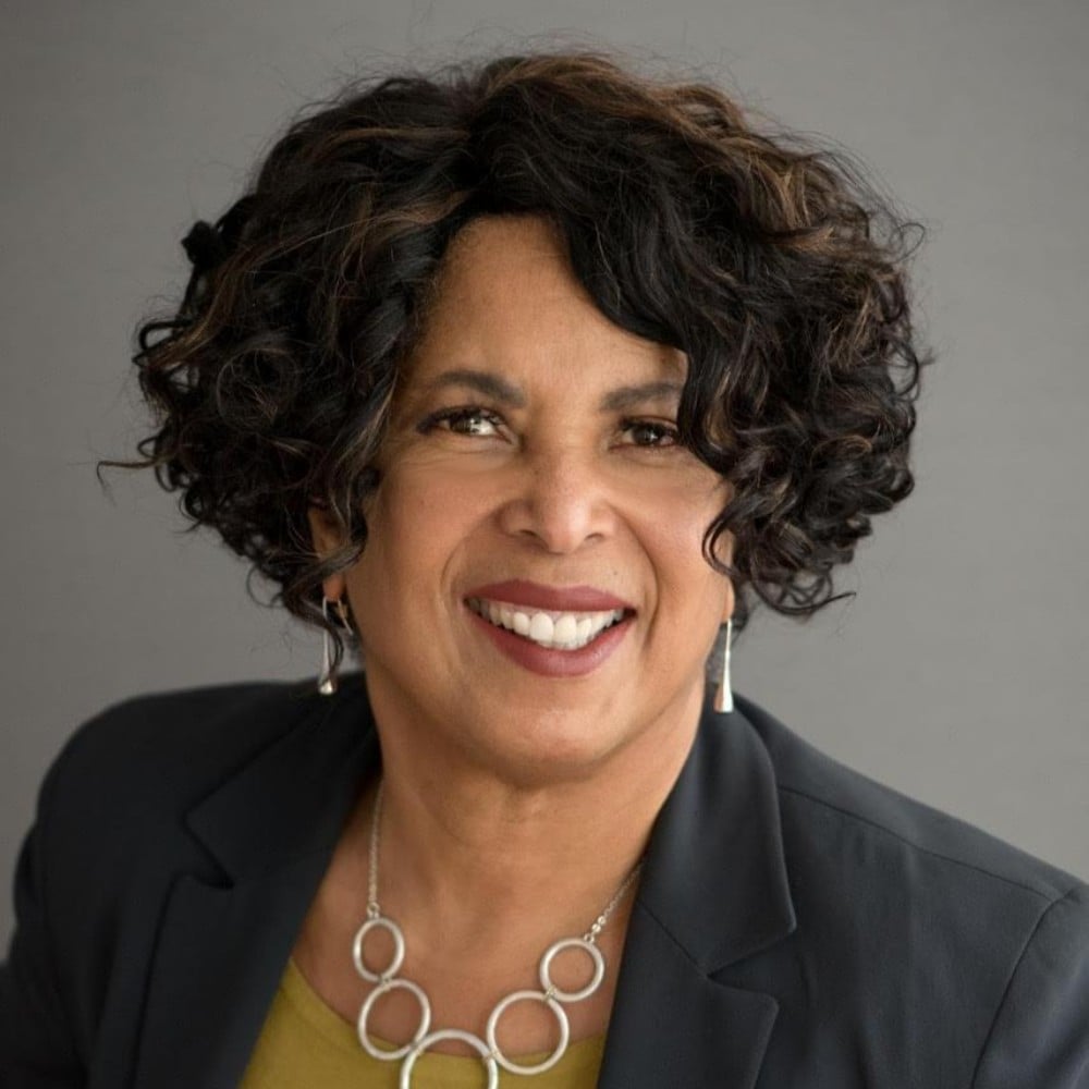 DiDi Strode New Haven, CT Real Estate Agent Headshot