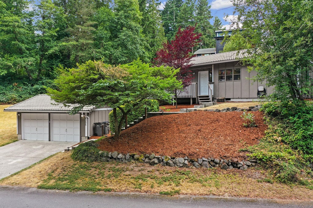 9205 Morning Side Drive NW